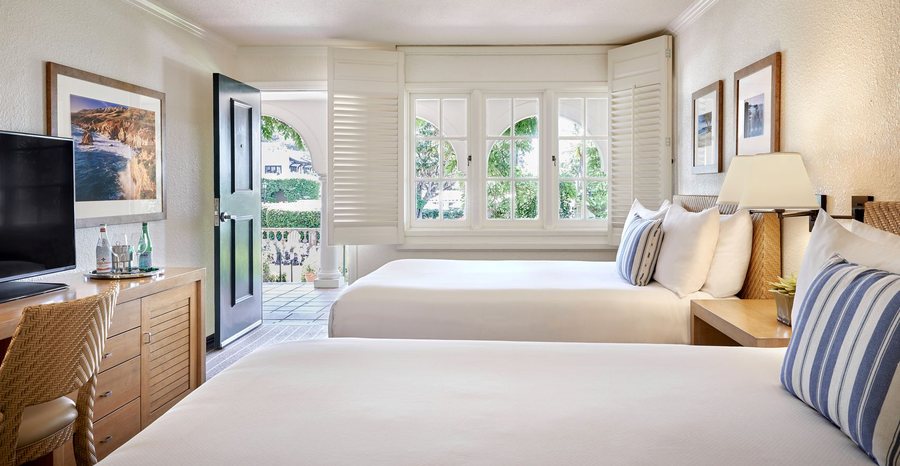 La Playa Hotel — Guest room