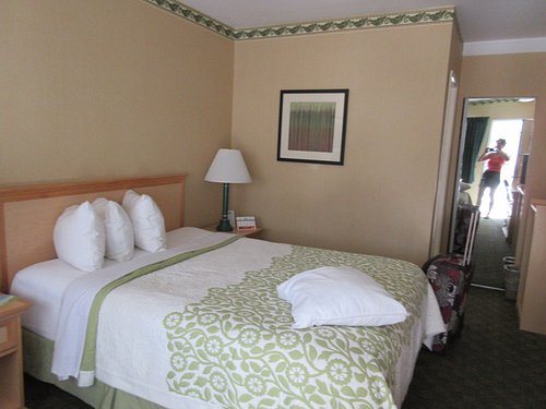 La Playa Inn — Guest room