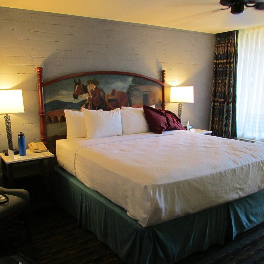 La Posada Lodge and Casitas Ascend Collection Hotel — Guest room