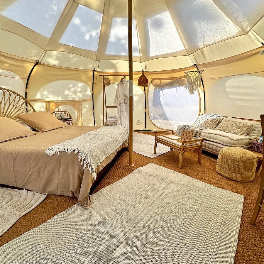 La Prairie Etoilee Glamping France — Guest room