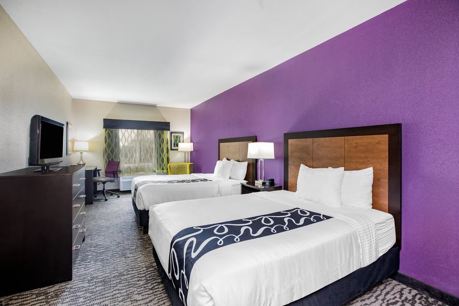La Quinta Inn by Wyndham Livermore — Guest room