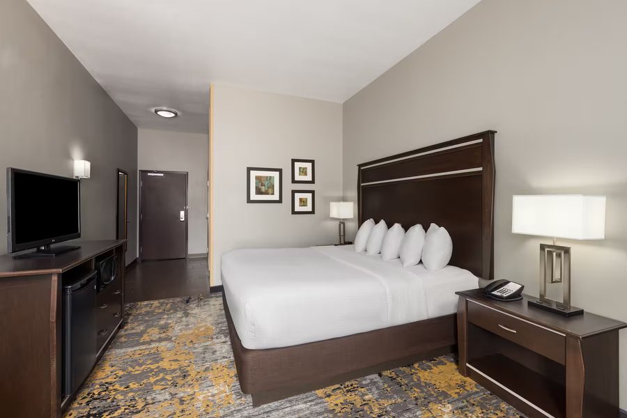 La Quinta Inn Suites by Wyndham Sioux Falls Sioux Falls South Dakota — Guest room