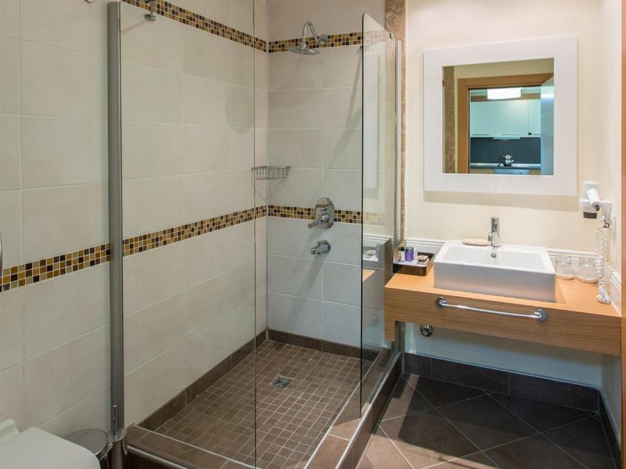 La Serenite Villas — Bathroom