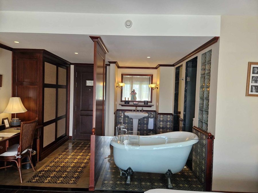 La Siesta Hoi An Resort Spa — Bathroom