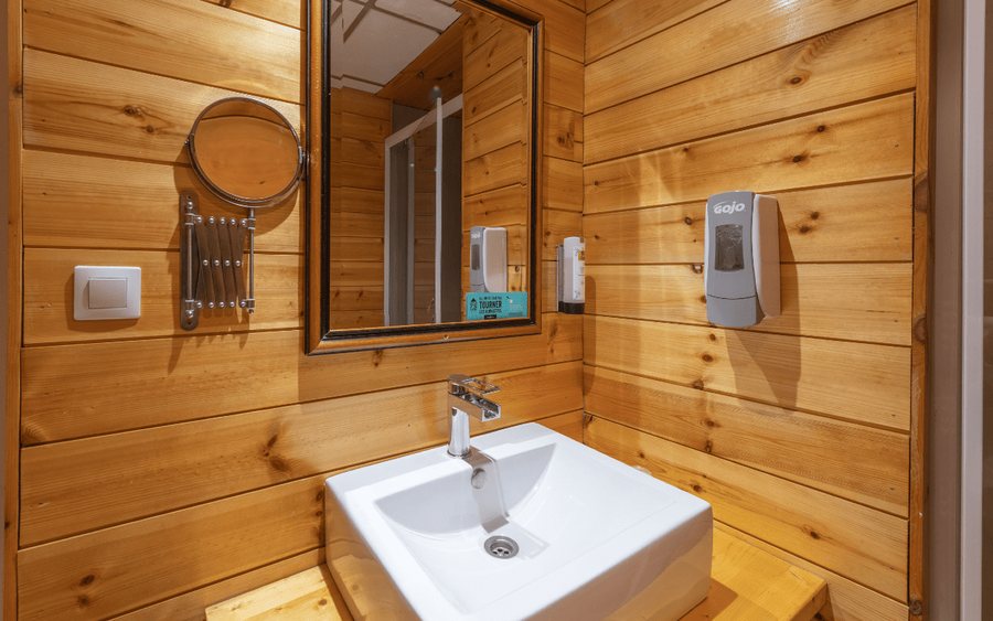 La Vigotte — Bathroom