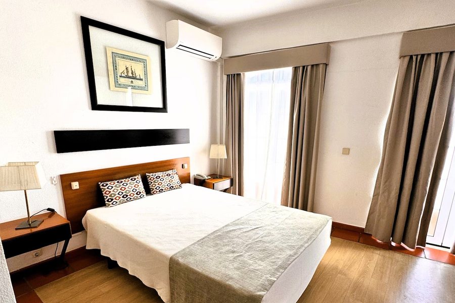 Lagosmar Story Hotel — Guest room