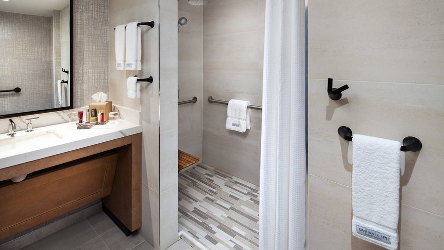 Laguna Cliffs Marriott Resort Spa — Bathroom
