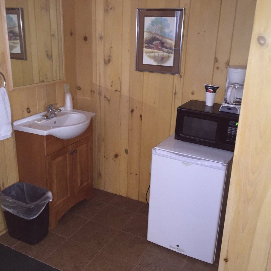 Lake George Escape Campground — Bathroom