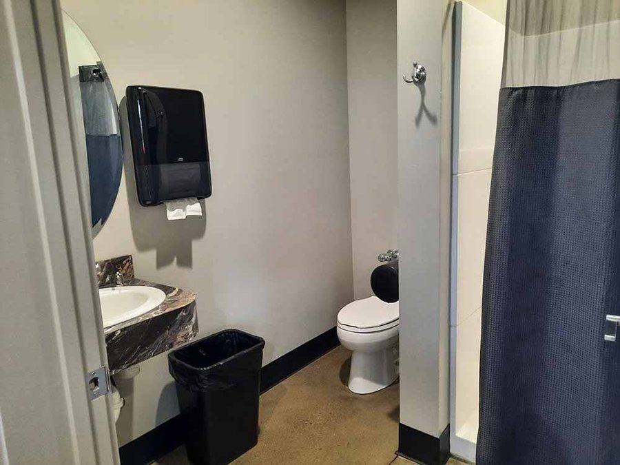 Lake Haven Retreat and RV Park — Bathroom