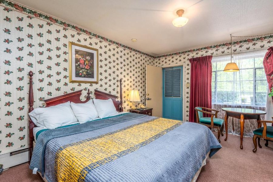 Lake Junaluska Campground — Guest room