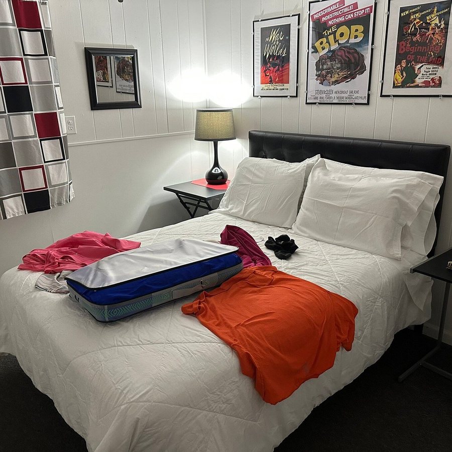 Lakewinds Motel The Beach Getaway — Guest room