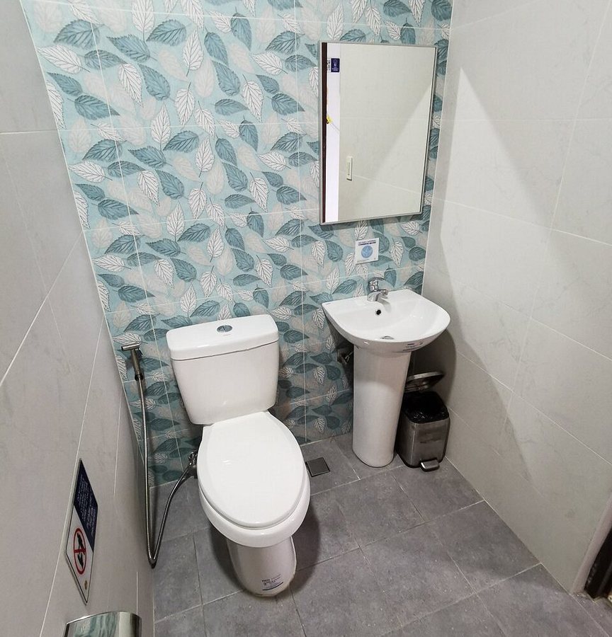 Lanas Beach Resort — Bathroom