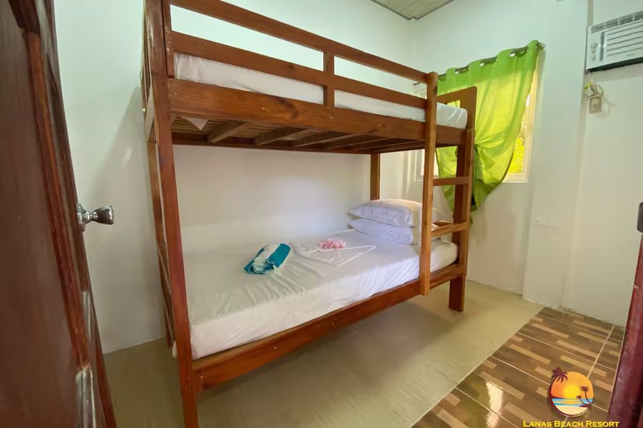 Lanas Beach Resort — Guest room