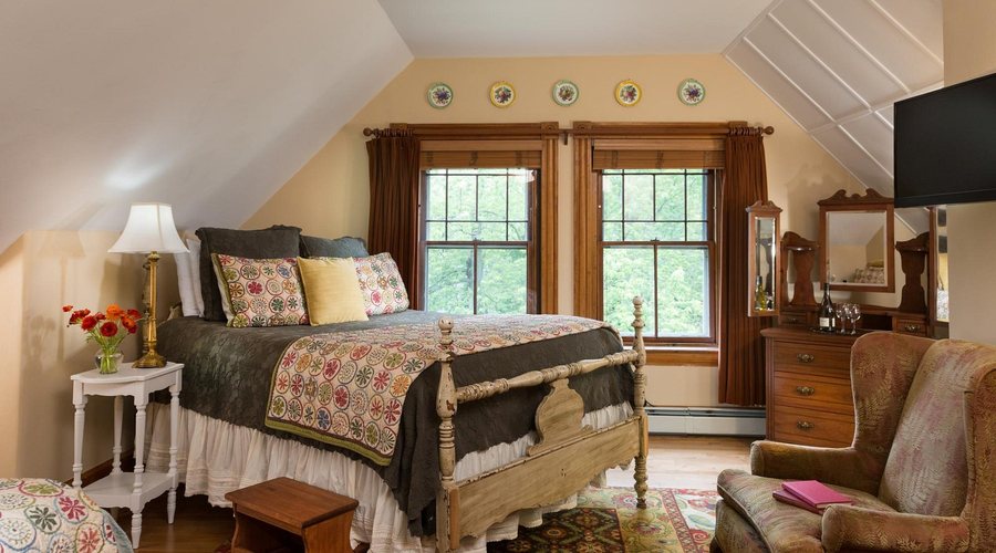 Lang House on Main Street Bed and Breakfast — Guest room