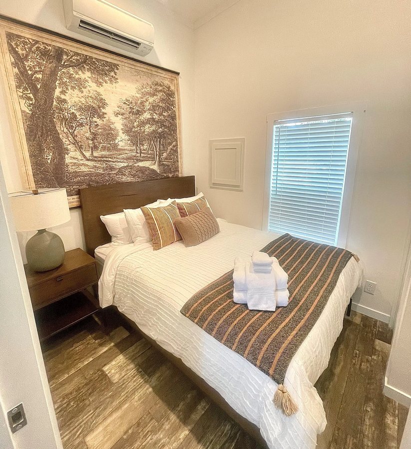 Lantern Oaks Rv Resort — Guest room