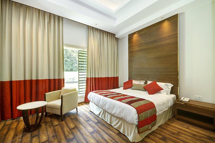 LaSagrita Hotel — Guest room