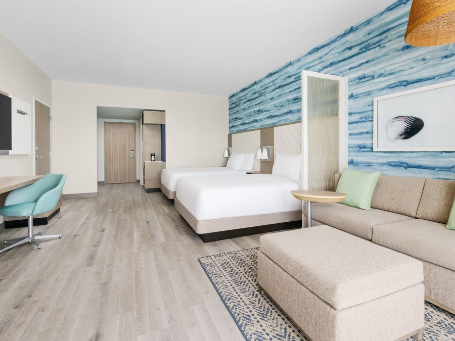Latitude 29 Condominium — Guest room