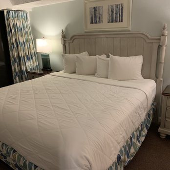 Laurel Point Resort — Guest room