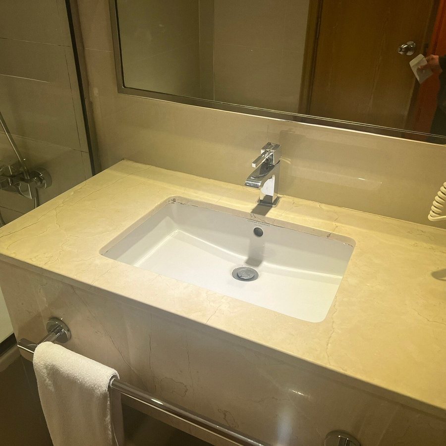 Lavender Hotel Deira — Bathroom
