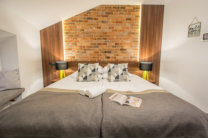 Lavender Hotel — Guest room