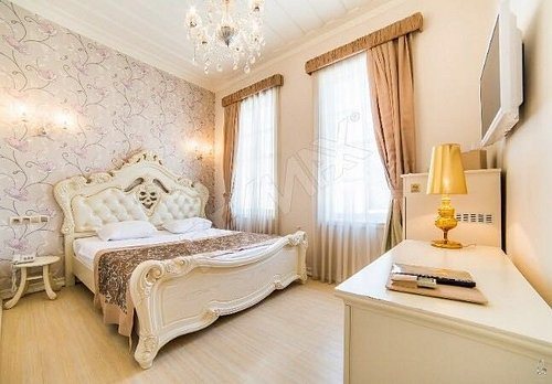Lavin Hotel Suites Istanbul — Guest room