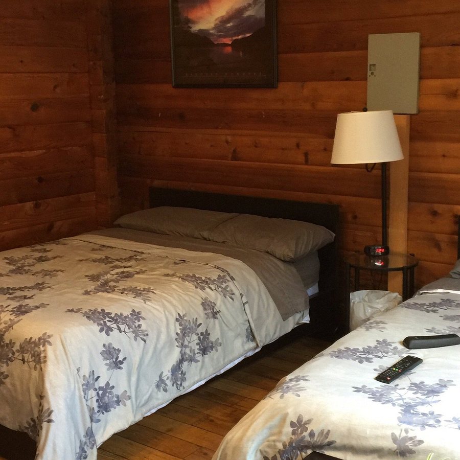 Lazy Daze Campground — Guest room