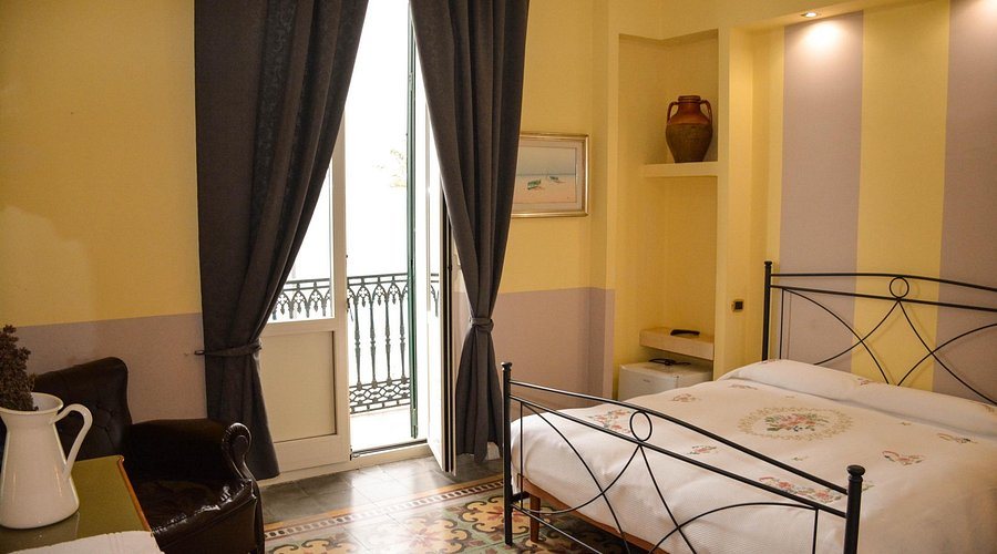 Le Colonne Resort — Guest room
