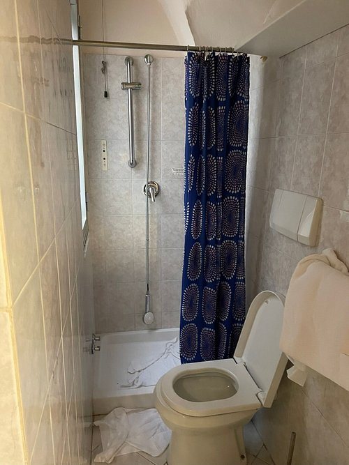 Le Due Fontane Hotel — Bathroom