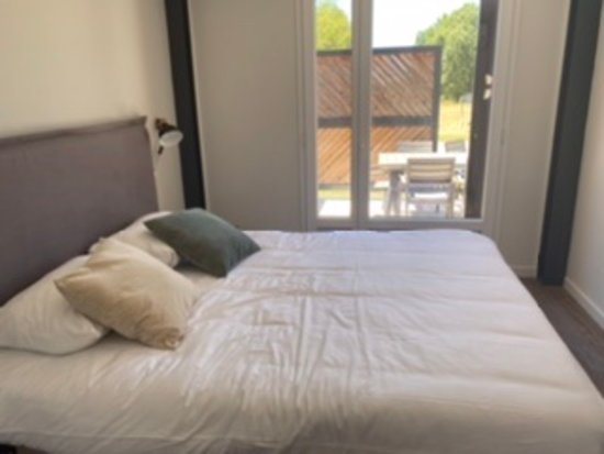 Le Manoir de Sanilhac — Guest room