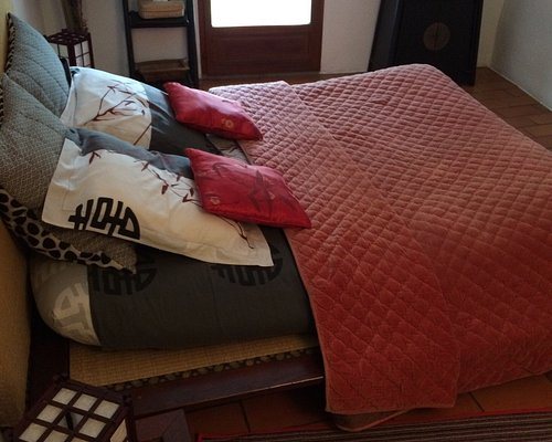 Le Mas Fraissinet — Guest room