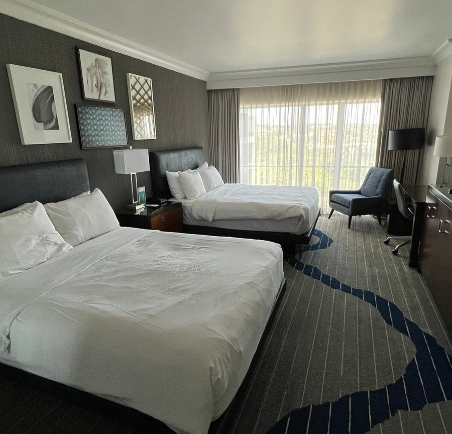 Le Meridien Arlington — Guest room
