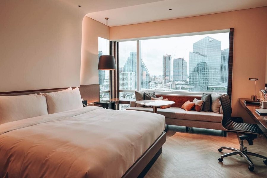 Le Meridien Bangkok — Guest room