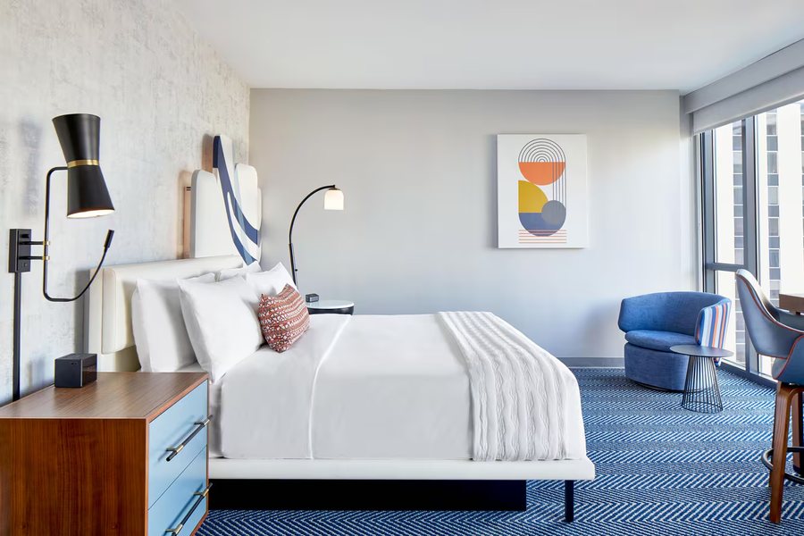 Le Meridien St Louis Downtown — Guest room
