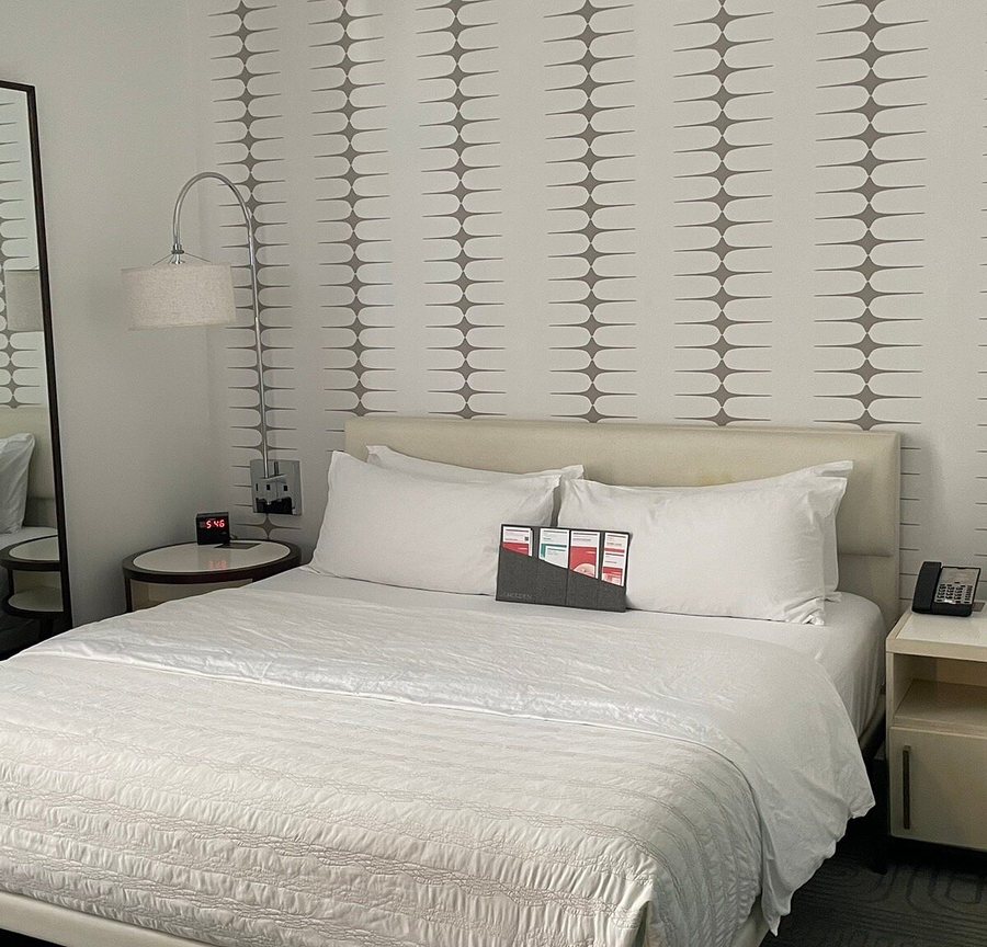 Le Meridien Tampa The Courthouse — Guest room