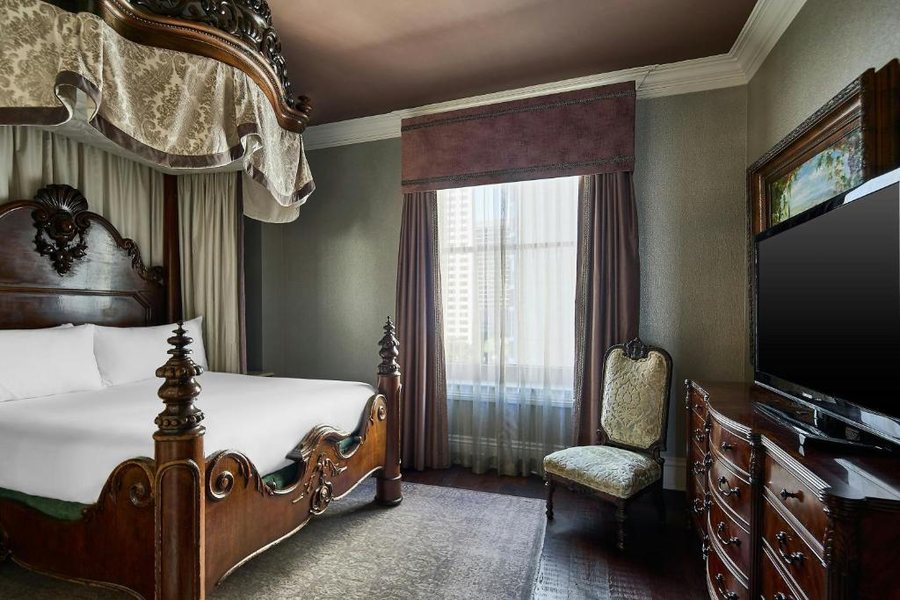 Le Pavillon New Orleans A Tribute Portfolio Hotel — Guest room