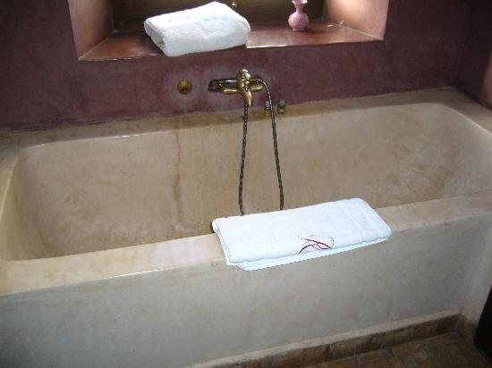 Le Riad Monceau — Bathroom