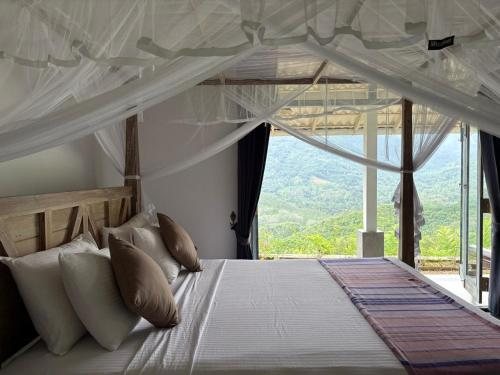 Leaf Olu Ella — Guest room