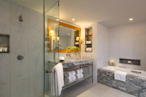 Lebua At State Tower — Bathroom