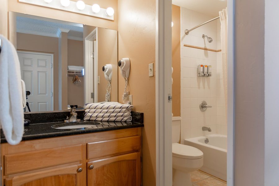 Legacy Vacation Resorts Steamboat Springs Hilltop — Bathroom