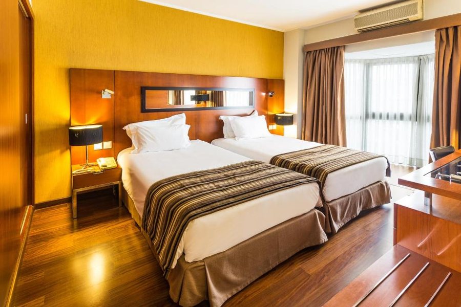 Legendary Lisboa Suites — Guest room