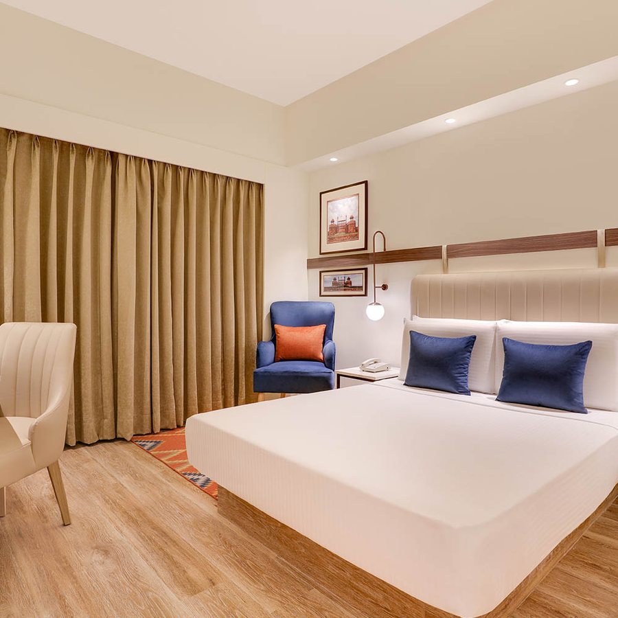 Lemon Tree Hotel Delhi Airport New Delhi National Capital Territory of Delhi — Guest room