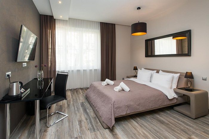 Leo Aparthotel Old Town — Guest room
