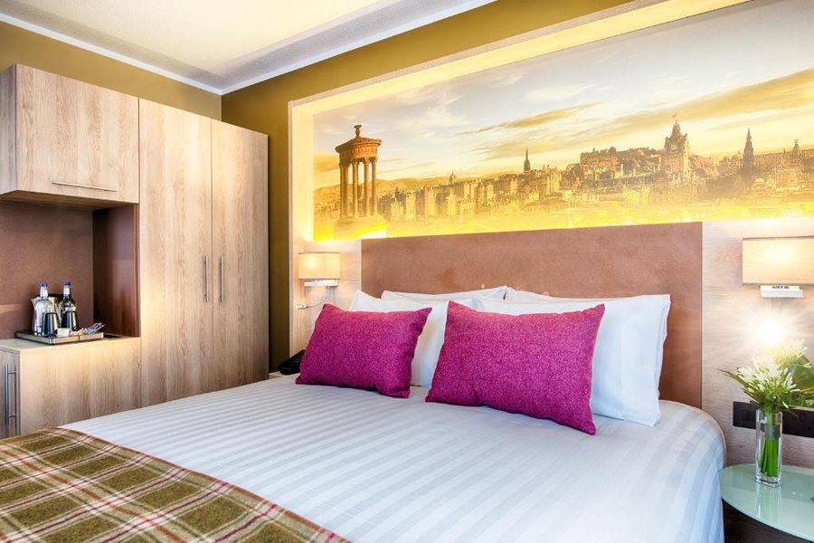 Leonardo Hotel Edinburgh Haymarket — Guest room