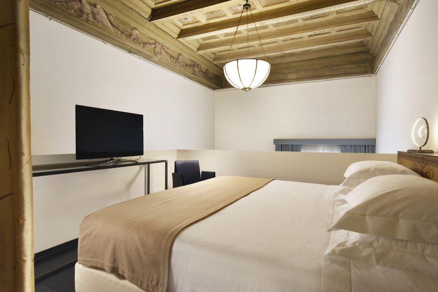 Leone Blu Suites UNA Esperienze — Guest room