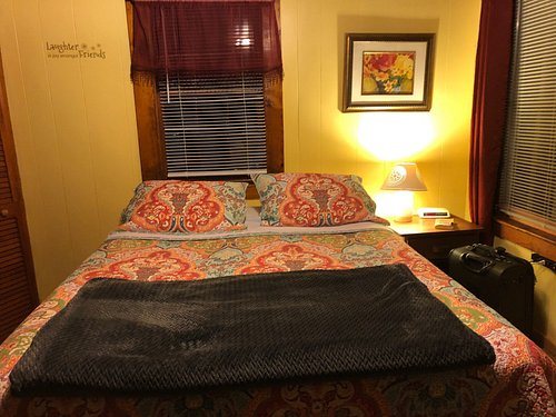 Leoni s Mountain Lake Cottages — Guest room