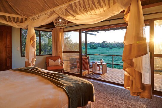 Leroo La Tau — Guest room