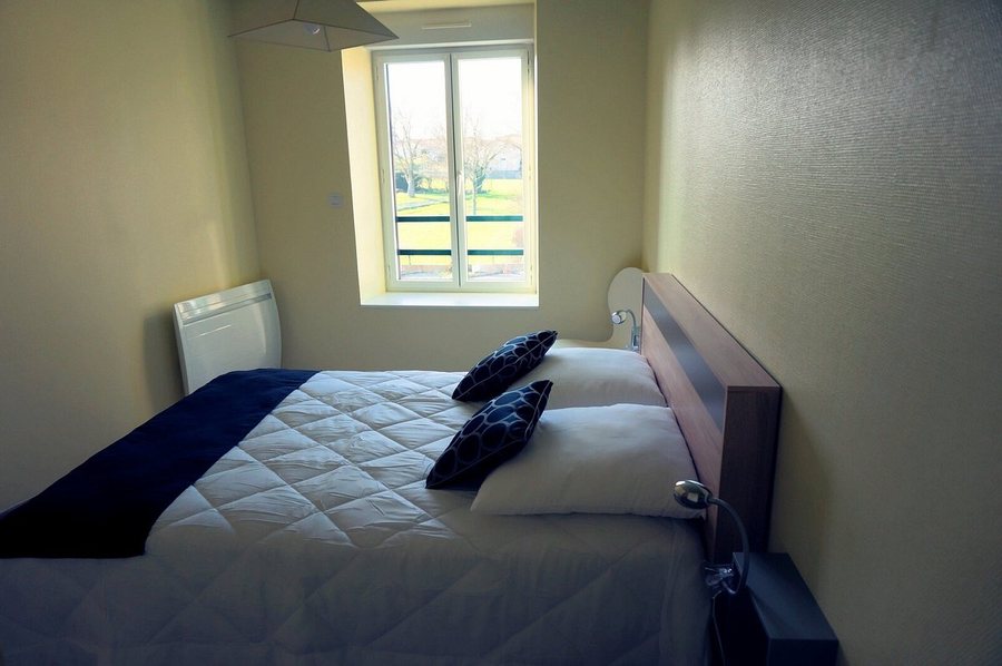 Les Logis La Fontaine — Guest room