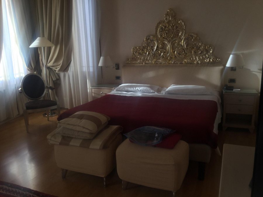 Liassidi Palace Hotel — Guest room