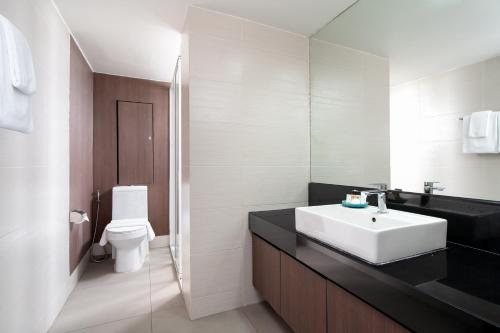 Lilac Relax Residence — Bathroom