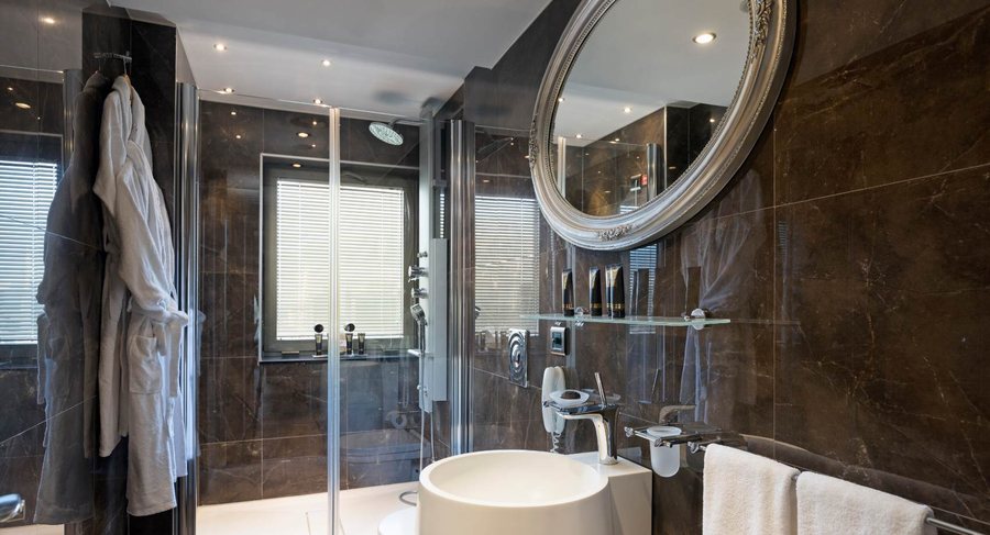 Limak Eurasia Luxury Hotel Istanbul — Bathroom